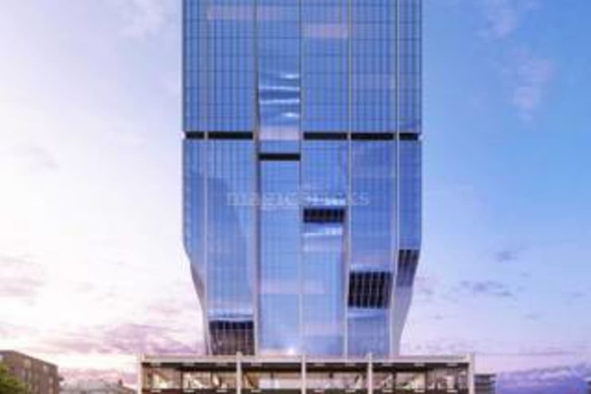Expanded Image